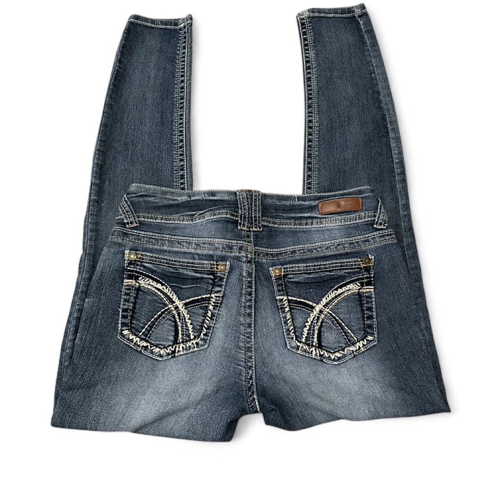 Wallflower Women's Blue and Navy Jeans